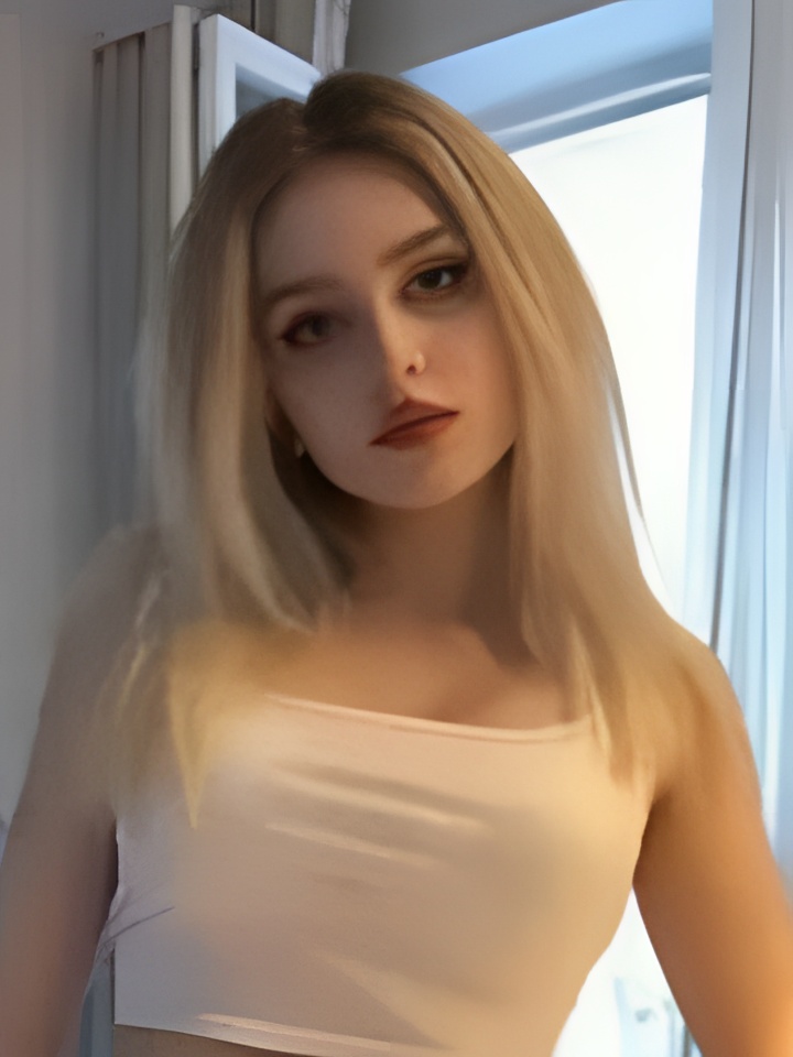 София привлекальеная девушка из Сенгилей цена от 2000 руб