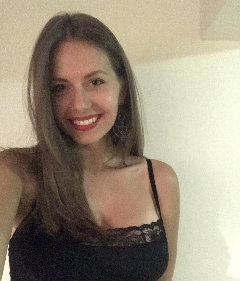 Изабелла привлекальеная девушка из Сенгилей цена от 3000 руб