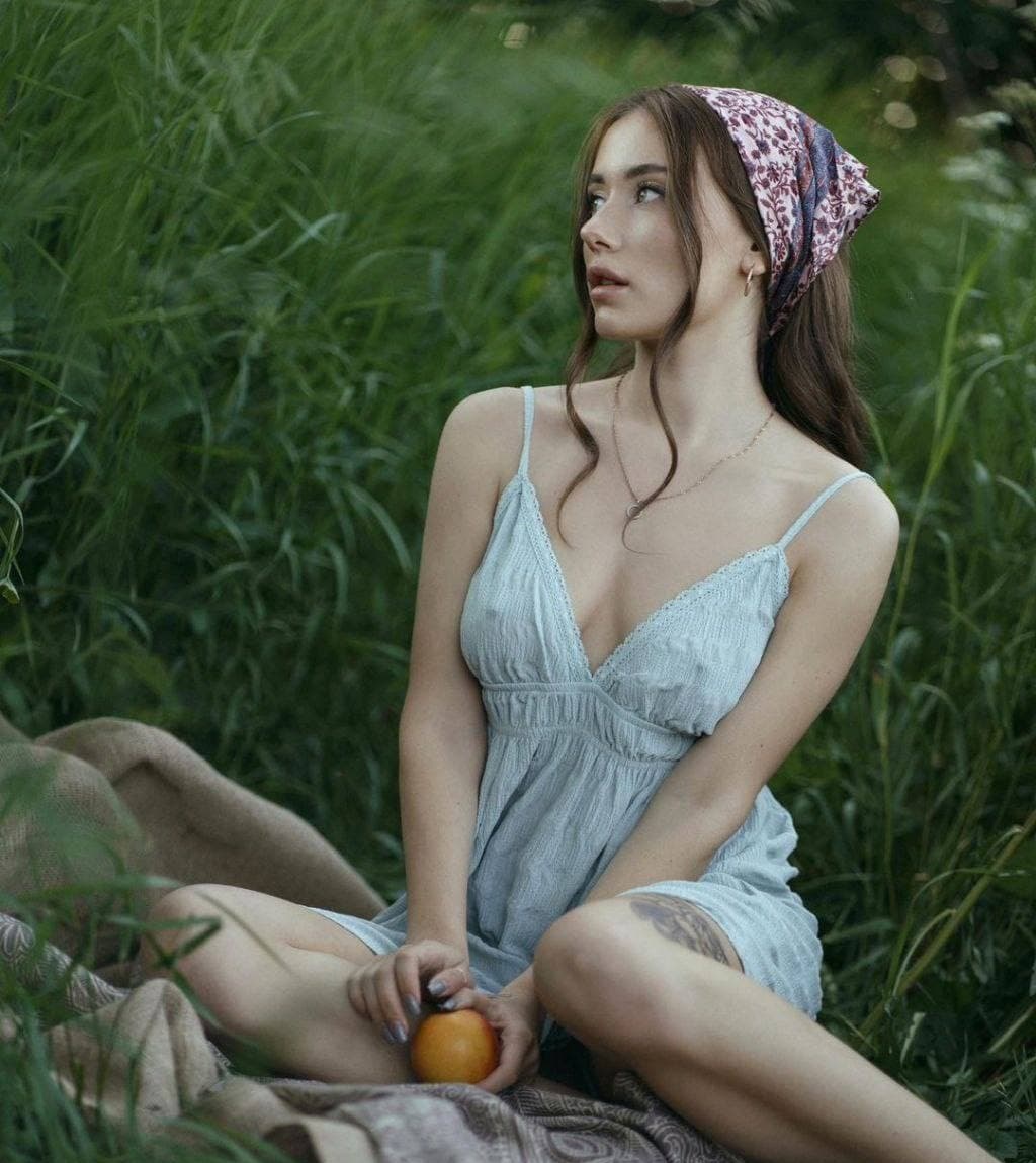 Ланочка привлекальеная девушка из Сенгилей цена от 3000 руб