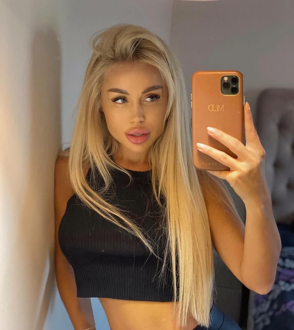 Софья привлекальеная девушка из Сенгилей цена от 4000 руб