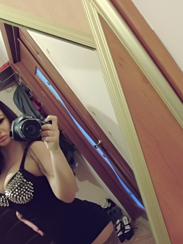 Дарина привлекательная девушка из Сенгилей цена от 4000 руб