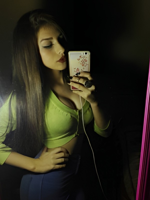 Марта привлекательная девушка из Сенгилей цена от 10000 руб