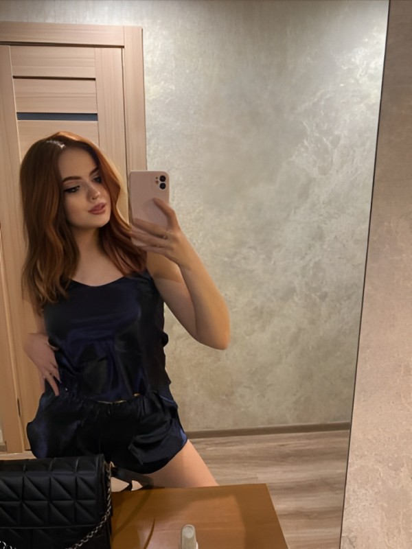 Николь привлекательная девушка из Сенгилей цена от 10000 руб