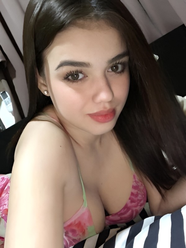 Василиса привлекательная девушка из Сенгилей цена от 3000 руб