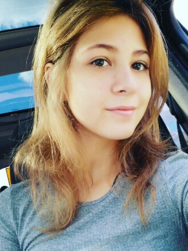 Надежда привлекательная девушка из Сенгилей цена от 3500 руб